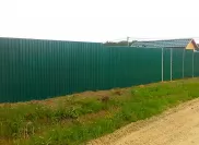 Выполненные работы: готовые заборы из профнастила